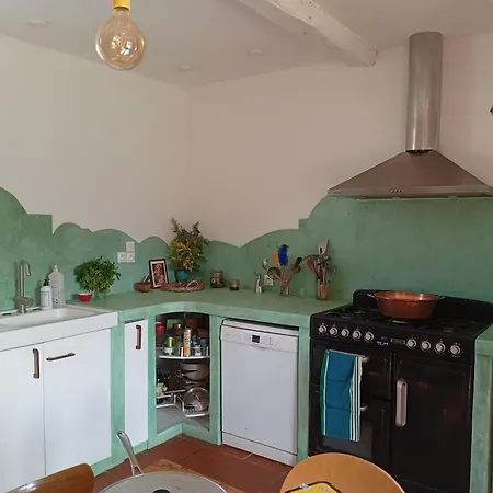 Chez Olive Et Garance Oda ve Kahvaltı Couret